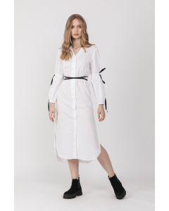 LONG, WHITE COTTON SHIRT DRESS WITH LONG SLEEVES AND BLACK CORDS IN THE WAIST